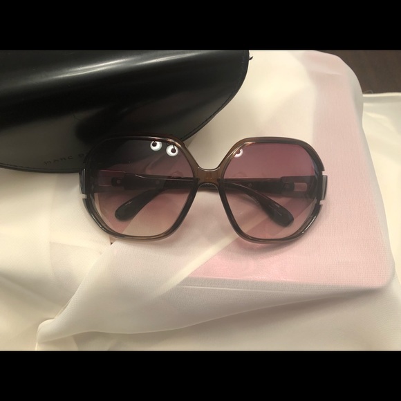 Marc Jacobs Women’s Sunglasses - Picture 5 of 5